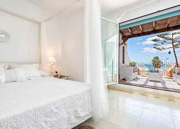 Noemi Playa House In By Solaga Homes * Málaga